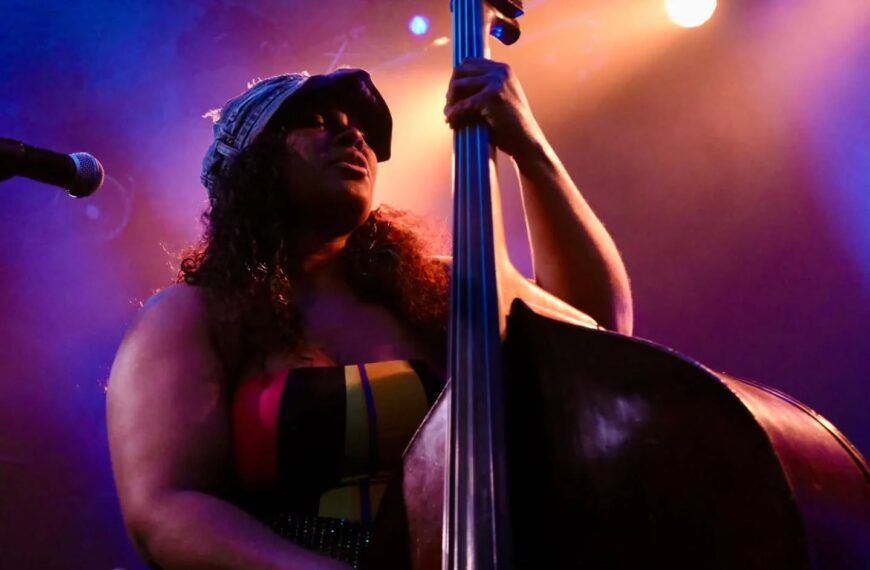 ENDEA OWENS – Photo Review