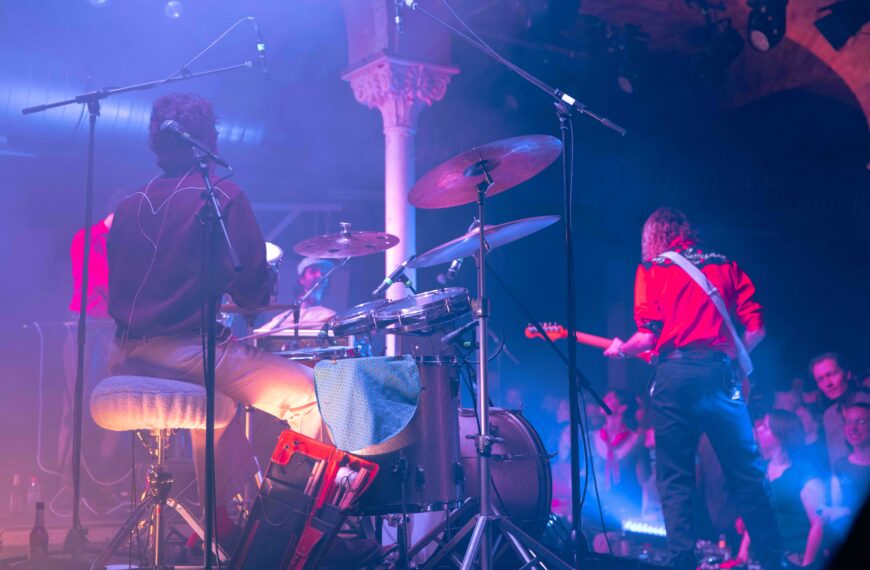 YĪN YĪN – Photo Review