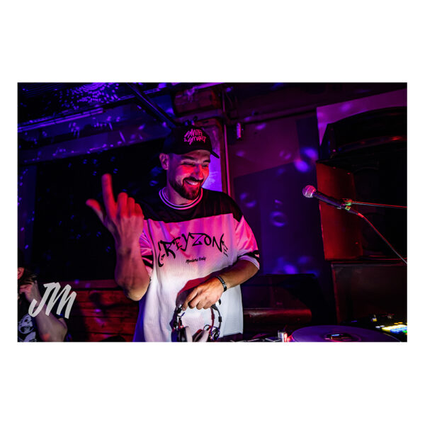 45 YEARS OF DJ ROBERT SMITH – Photo&hellip;